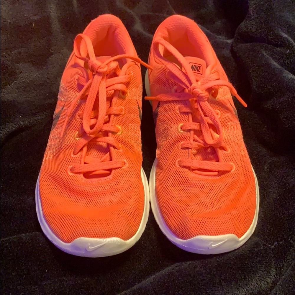 Coral Nike Fury’s